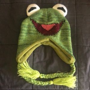 Curmit the Frog beanie